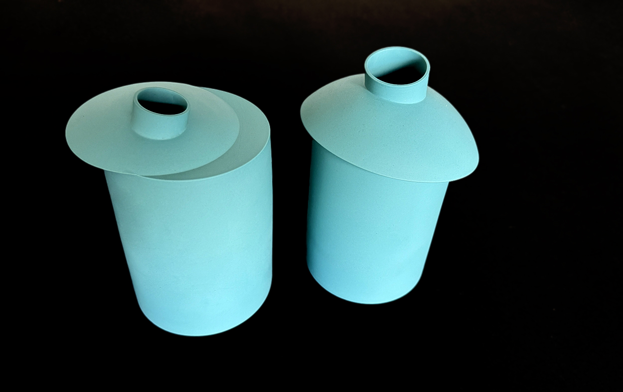 Objecten > LITTLE TO THE LEFT. OR THE RIGHT